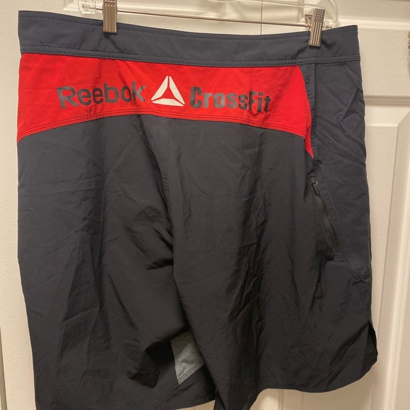 Reebok Crossfit Shorts Men’s Pocket Stretch Material Length 21” Black Red SZ LG - Picture 3 of 15